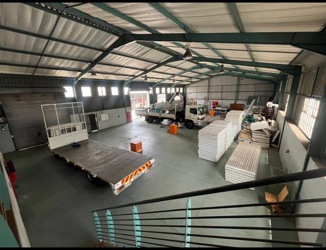 820M² WAREHOUSE TO LET IN HENNOPSPARK